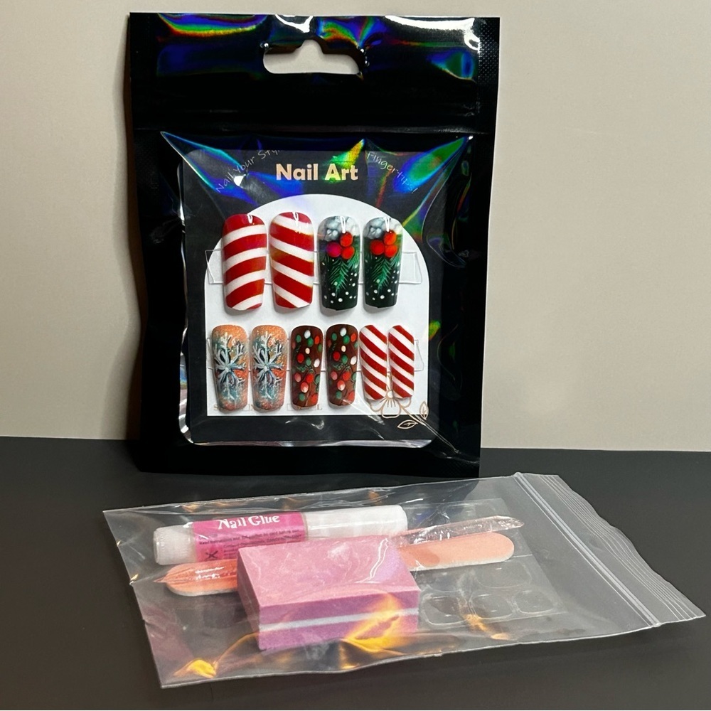 29 Piece Nail Art Set Christmas Winter Theme